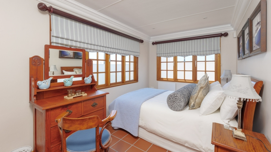 5 Bedroom Property for Sale in Arniston Western Cape